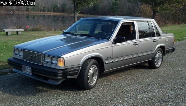 Volvo -- 1989 740 GLE 16v