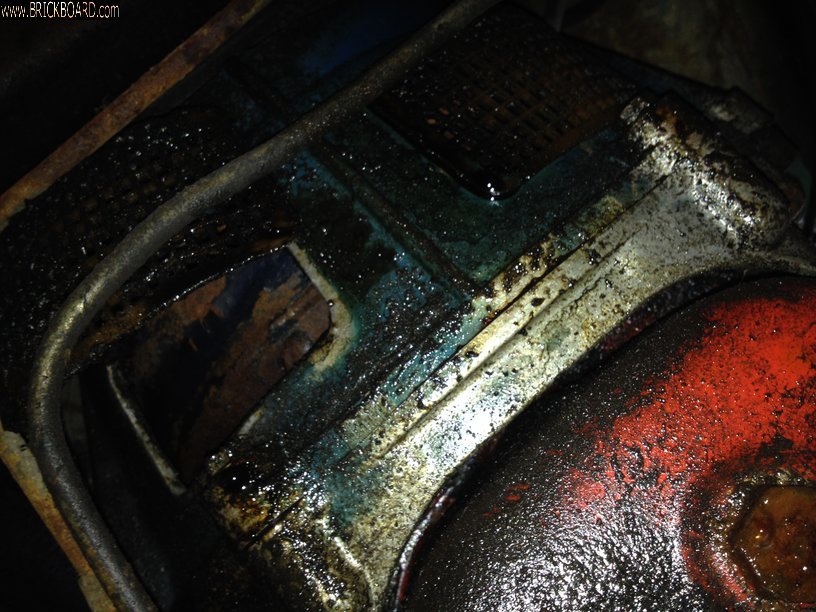 Volvo -- 1972 142 b20 motor bellhousing torque converter