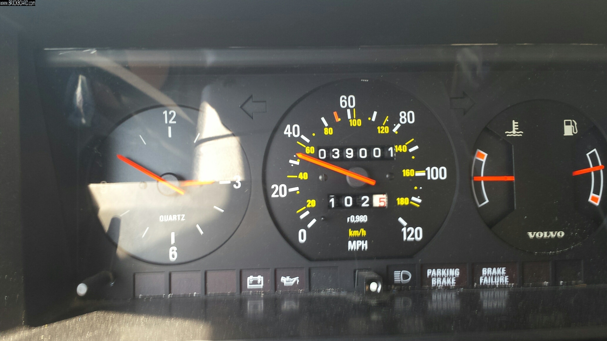 Volvo 200 -- 1985 240 DL turns 39,000 miles