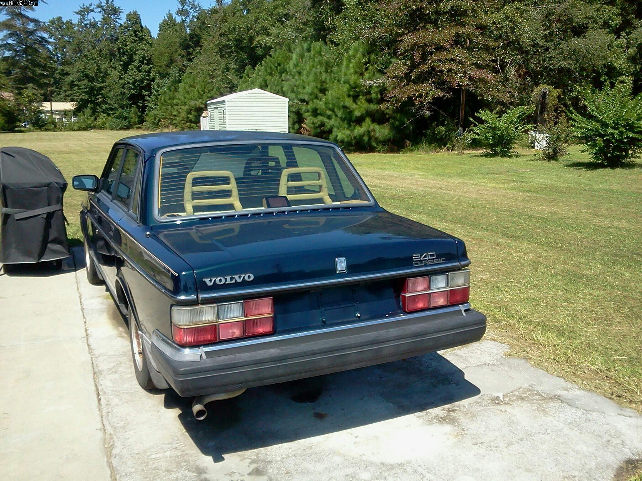 Volvo 200 -- sedan for sale