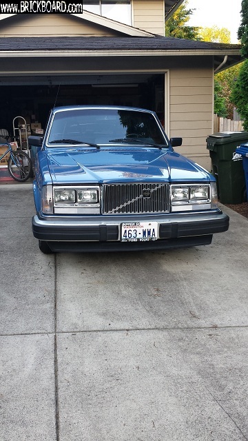 Volvo 200 -- 85 244 DL