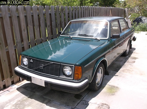 Volvo 200 -- 242