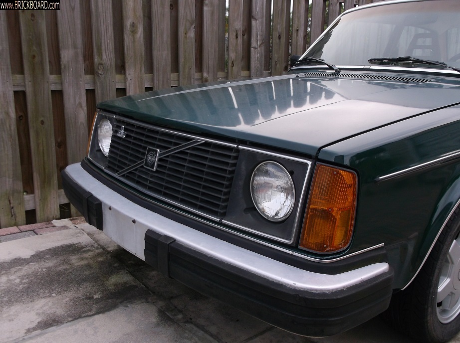 Volvo 200 -- 1980 242