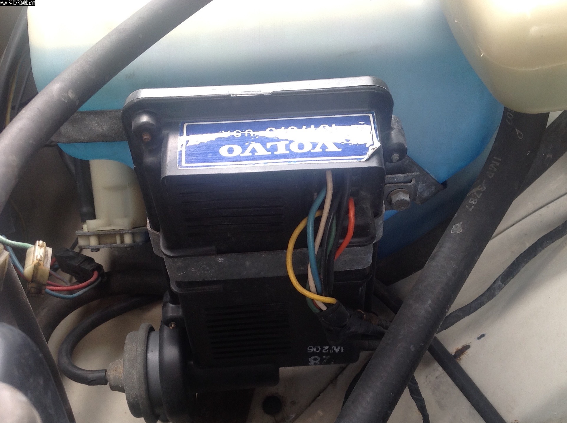 Volvo 200 -- B21F-9 ignition module